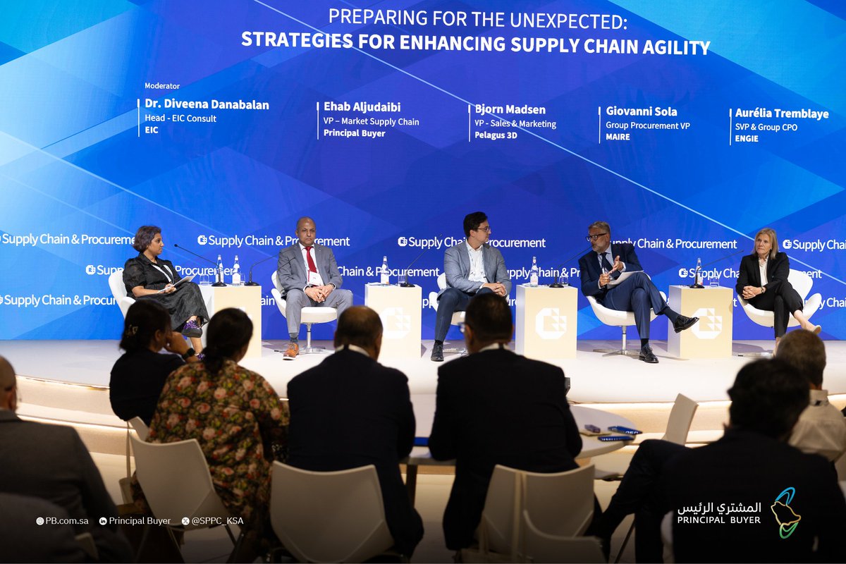 SPPC_KSA's tweet image. شارك #المشتري_الرئيس في مؤتمر #Gastech بمدينة ميلان – إيطاليا، في جلسة حوارية لنائب الرئيس لنشاط سلاسل إمداد السوق م. إيهاب الجديبي بعنوان: "الاستعداد لغير المتوقع: استراتيجيات لتعزيز مرونة سلاسل الإمداد" لمناقشة أبرز الرؤى والاستراتيجيات لمواجهة التحديات المفاجئة.
#طاقة_للغد