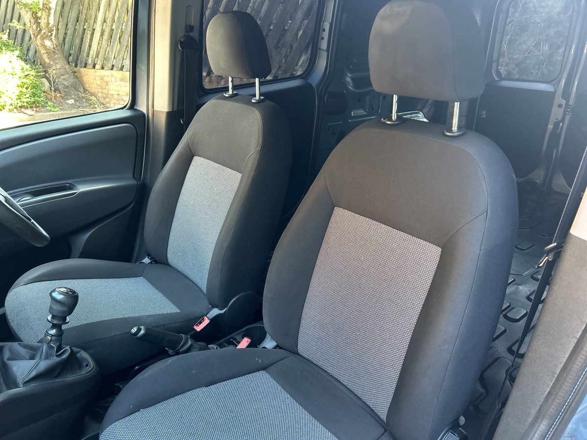 GREAT VALUE VAN !!
FIAT DOBLO MAXI 1.6 MULTIJET VAN.
2013/13 PLATE COVERED 121K WITH FULL HISTORY PLUS 2 KEYS.
++NO VAT++
SUPERB CONDITION INSIDE AND OUT.
SMOOTH DRIVE WITH NO ISSUES.
FRESH SERVICE PLUS NEW MOT INCLUDED.
OUR PRICE ONLY £3995