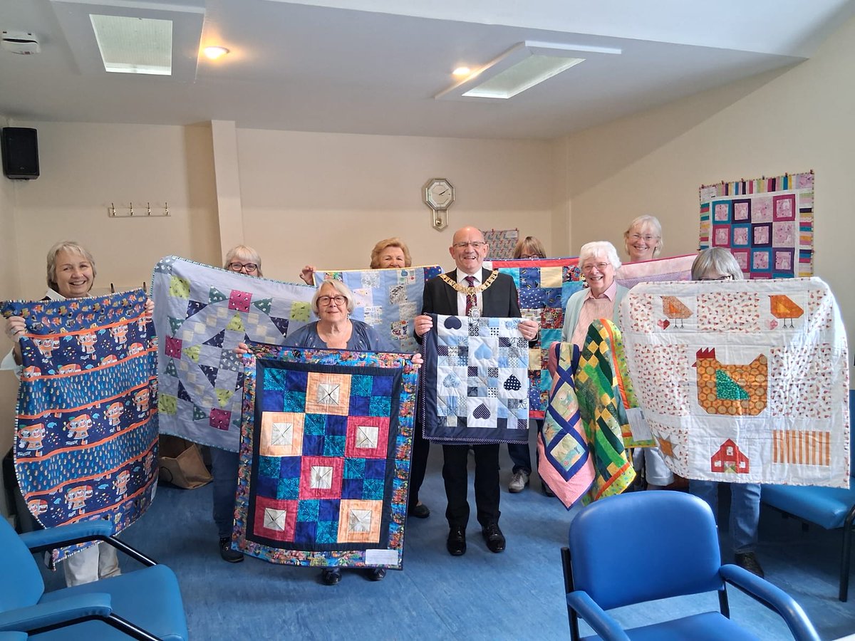 It was a great pleasure to visit the Edinburgh Linus Group this week. Linus make between 500 &amp; 700 quilts a year which are given to the children's hospital, Barnardo's, Harmeny School, Riding for the Disabled &amp; the palliative care group at the children's hospital. Fantastic work!