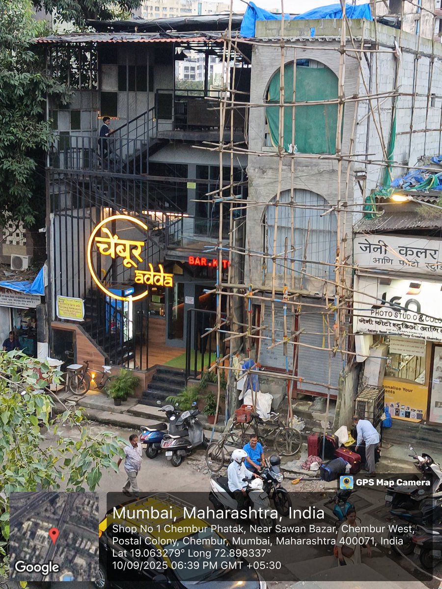 शेल कॉलनी रोड, चेंबूर स्टेशन ब्रिज शेजारी, जेनी फोटो स्टुडिओ जवळ, चेंबूर मुंबई - ७१. येथील G + 3 च्या अनधिकृतपणे केलेल्या दुकानाच्या बांधकामावर कारवाई करणेबाबत. <a href="/mybmcWardMW/">WARD MW BMC</a> <a href="/mybmc/">माझी Mumbai, आपली BMC</a>