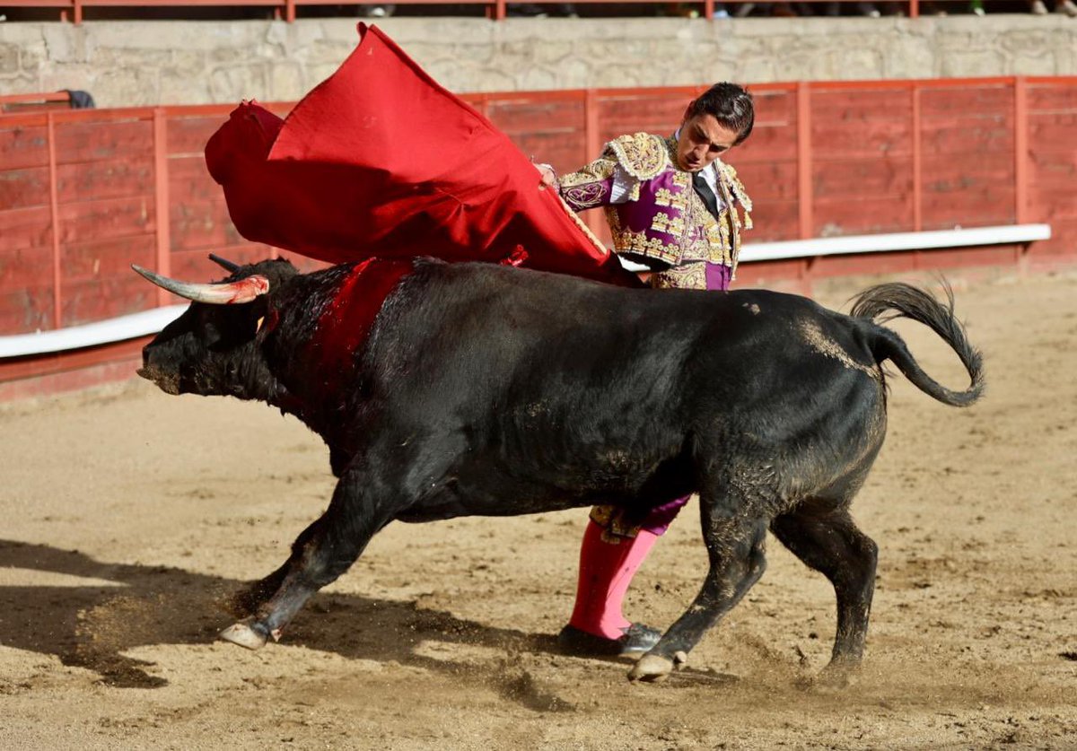 Silencio para Nacho Torrejón con el segundo en Navaluenga