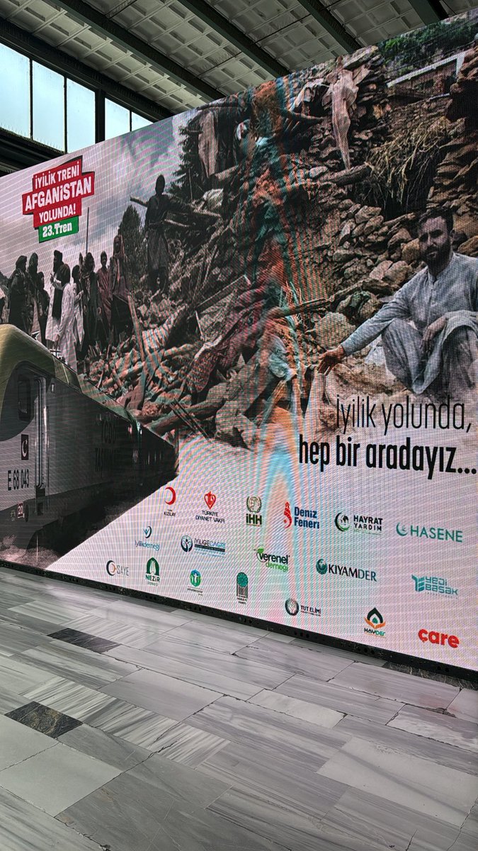 Tut Elimi Türkiye Temsilciliği (@tutelimitr) on Twitter photo 🚂 İyilik Treni’nin 23. seferini Afganistan’a dualarla uğurladık.🇹🇷 
Tut Elimi Derneğimizin de aralarında bulunduğu #AFAD koordinasyonunda bir araya gelen 18 sivil toplum kuruluşunun desteği ile hazırlanan 23. İyilik Treni, İçişleri Bakan Yardımcısı Sn.Münir Karaloğlu, 🚂 İyilik Treni’nin 23. seferini Afganistan’a dualarla uğurladık.🇹🇷 
Tut Elimi Derneğimizin de aralarında bulunduğu #AFAD koordinasyonunda bir araya gelen 18 sivil toplum kuruluşunun desteği ile hazırlanan 23. İyilik Treni, İçişleri Bakan Yardımcısı Sn.Münir Karaloğlu,