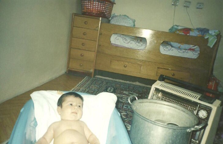 hiçbiri annemin beni küvette yıkarkenki fotoğrafım kadar iyi olamaz
