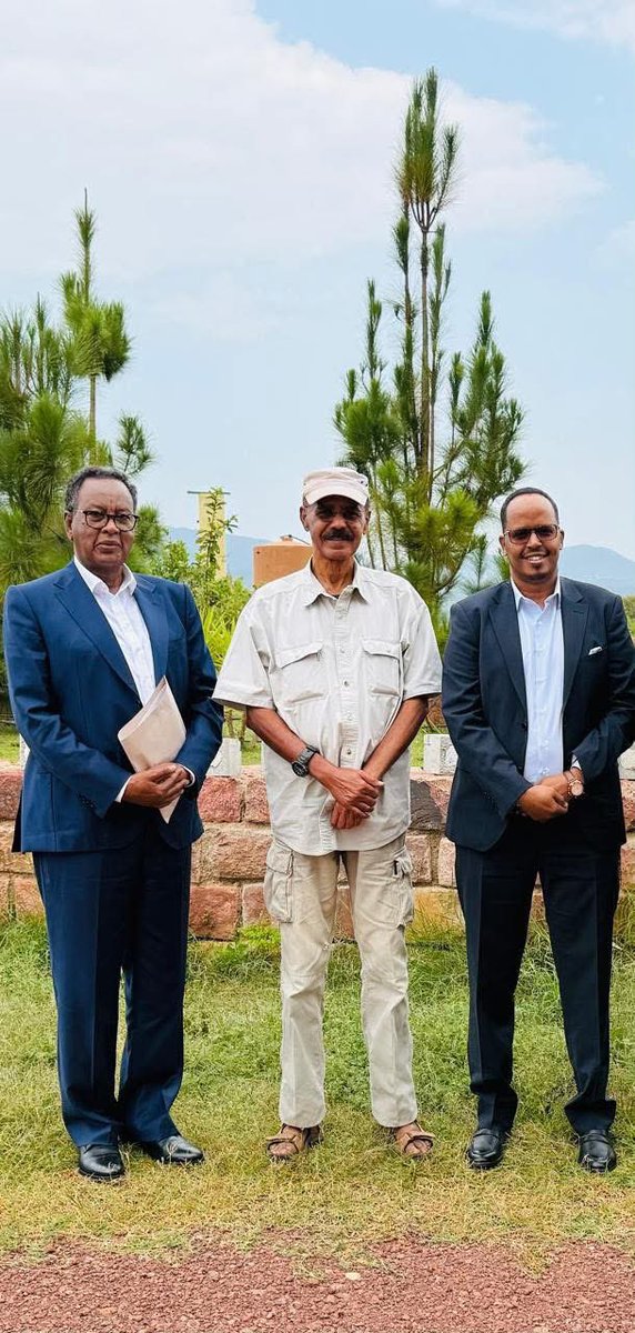 Somalia presidential candidate Abdi Farah Shirdon visits Asmara, meets Eritrean President Isaias Afwerki. <a href="/ThabitMhd/">Thabit Mohamed</a>, former Mogadishu mayor, who accompanied <a href="/AbdiShirdoon/">Abdi Farah Shirdon</a>, said: “We thanked President Afwerki for his continued support for our people and Somalia’s statehood. The