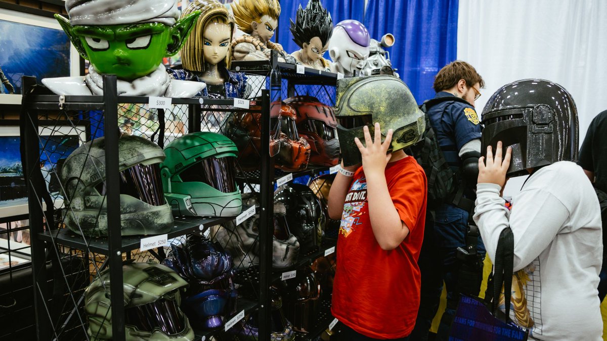 FANEXPODallas's tweet photo. From rare comics to one-of-a-kind art and collectibles, shopping at #DallasFANFESTIVAL is always an adventure. 🛍️ We’re only 24 days away—don’t miss your chance to snag the perfect piece for your collection. Get your tickets now: https://t.co/KzKwkYnhCS
#Dalls #DFW #Collectibles https://t.co/3lj5EJCM2C