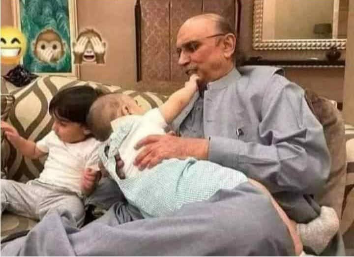 نانا جانی مجھے اپنے وہ دانت دکھائیں جن سے آپ نے سارا سندھ کھایا ہے🤣👇
