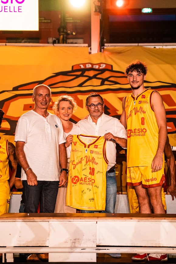 FOROT HÉLÈNE tweet media