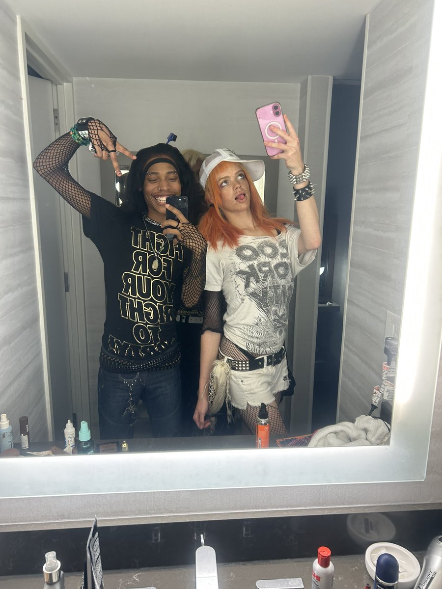 locstarcai's tweet photo. The way I just be doing shit https://t.co/4hnpi9iC2T