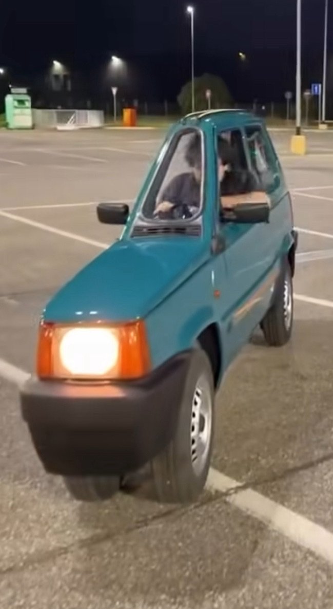 No one helped me when I was struggling so no one gonna get in my car