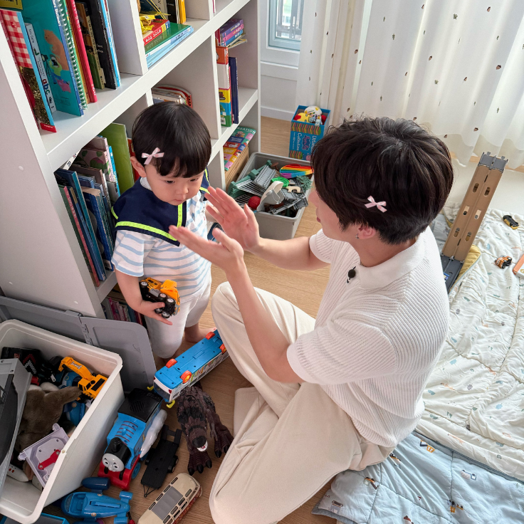 tyuninbows's tweet photo. ⠀⠀⠀.  ◜◝--◜◝　   ｡ﾟﾟ･｡･ﾟﾟ。
⠀⠀⠀ ( 。・ ˙‌ ・ )   ﾟ。    two ♡
⠀⠀⠀  /　っ♡と        ﾟ･    babies 
⠀⠀⠀ ヽ___つ_つ https://t.co/K61GuNXDPN