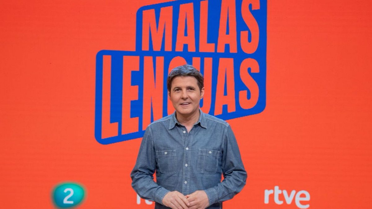 Formula_Music's tweet photo. ¿CON QUIÉN TE QUEDAS? 📺

🔄 #MalasLenguas de Jesús Cintora
❤️ #TodoEsMentira de Risto Mejide https://t.co/aAGlpAzhXM