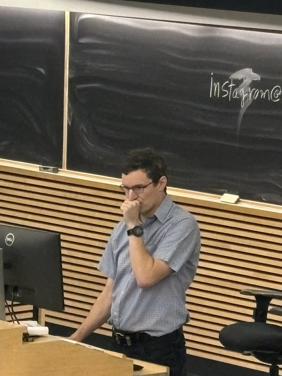 Why’s taima teaching my chem lecture 😭😭😭