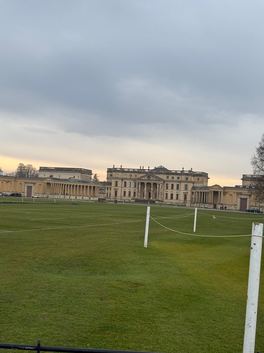 AC_Learning_'s tweet image. It is lovely to be back in the UK and I cannot wait to be back at gorgeous Stowe School for our Smoking Gun event on Tuesday 4th November 2025. 
Perfect for Years 9-12 - as always, big ideas for curious minds. 
ethiqa.org/conferences/sm…
@stowemail #enrichment #stretchandchallenge