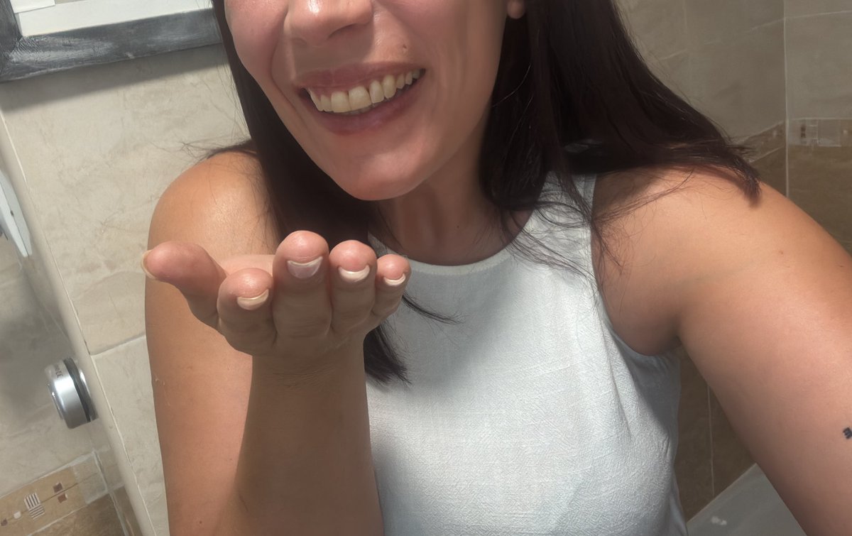 Que la vida siempre nos encuentre sonriendo.✨