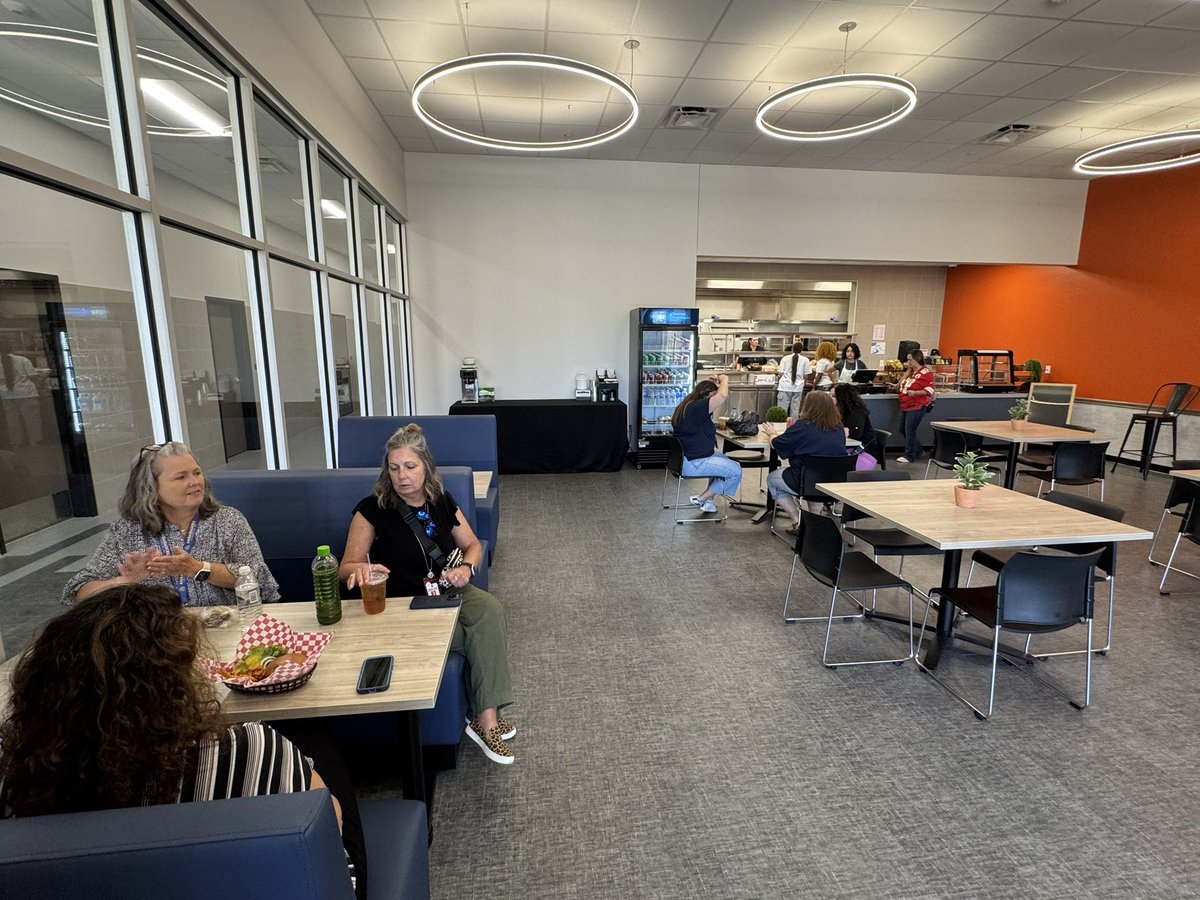 Matt Strode (@strode_matt) on Twitter photo So great to see our staff enjoying our Bulldog Bistro! 
#chapelhillisd So great to see our staff enjoying our Bulldog Bistro! 
#chapelhillisd