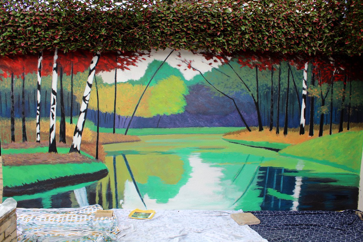 Delighted with the progress of this mural, and I can finally see the finishing line in sight !