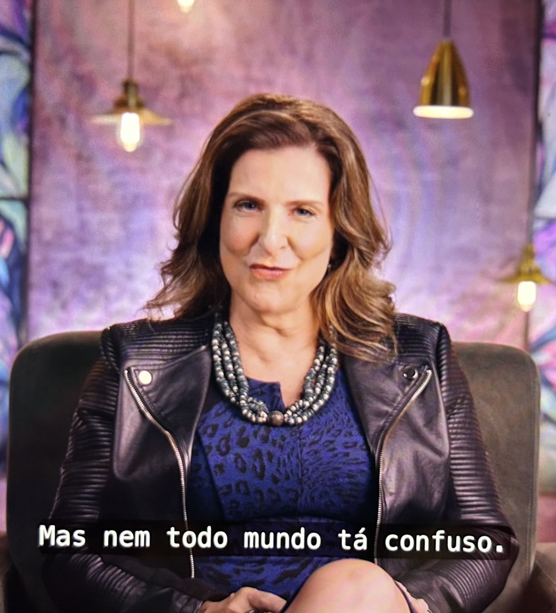 assistindo casamento às cegas e amando a maria luiza que não deixou o fato de não encontrar um marido a impedir de divar