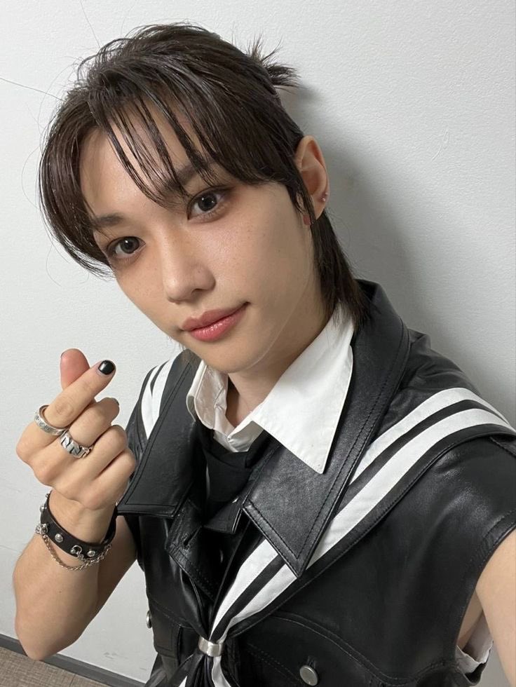 felix archive ✩ tweet media