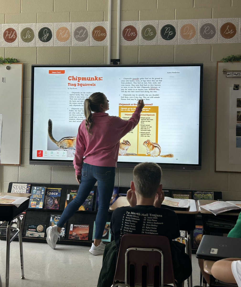 Annotation in action! ✍️📚 Our 4th graders are making their thinking visible with mentor texts <a href="/BenchmarkEdu/">Benchmark Education</a> <a href="/MrsBorg4th/">Jill Borg</a> #TheTrojanWay 💚👏🌟 <a href="/Hall_Schools/">Hall County Schools</a> #BetterTodayThanYesterday
