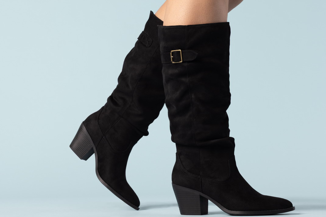 SocialShift's tweet image. Love Your Curves, Love Your Boots: Journee’s Wide-Calf Collection #WideCalf #Boots
More: journeecollection.com/blogs/posts/lo…