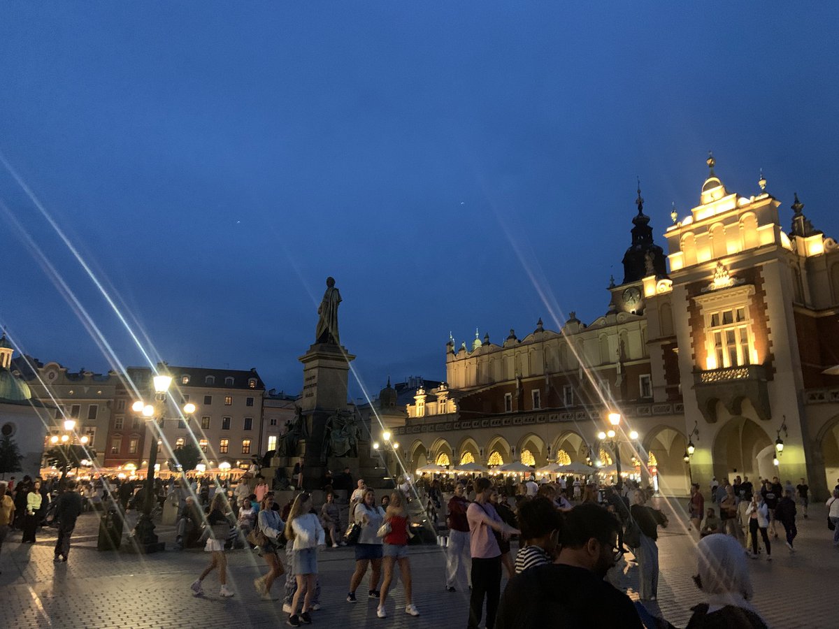 Mark Jones tweet media