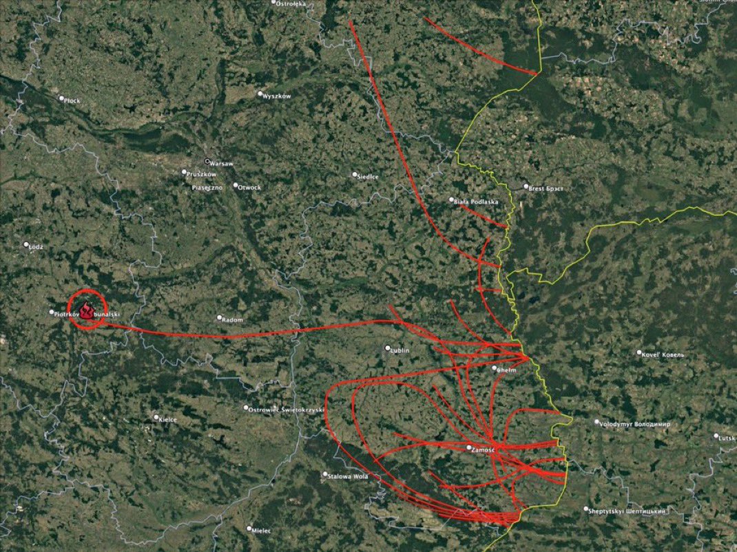 BREAKING:

Poland announces that a Russian suicide drones hit the grounds of a Polish military base in the town of Nowe Miasto nad Pilicą