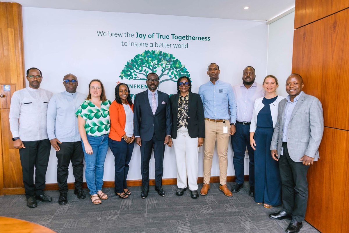 bralirwaplc's tweet photo. Today we were honored to welcome the Honorable Minister of Trade and Industry @P_Sebahizi and his delegation for a tour of our Soft Drinks Plant in Kicukiro District and engagement with our senior leadership team. 

#Webrewthejoyoftruetogetherness
#WeareHeineken https://t.co/GnD65DwJA7