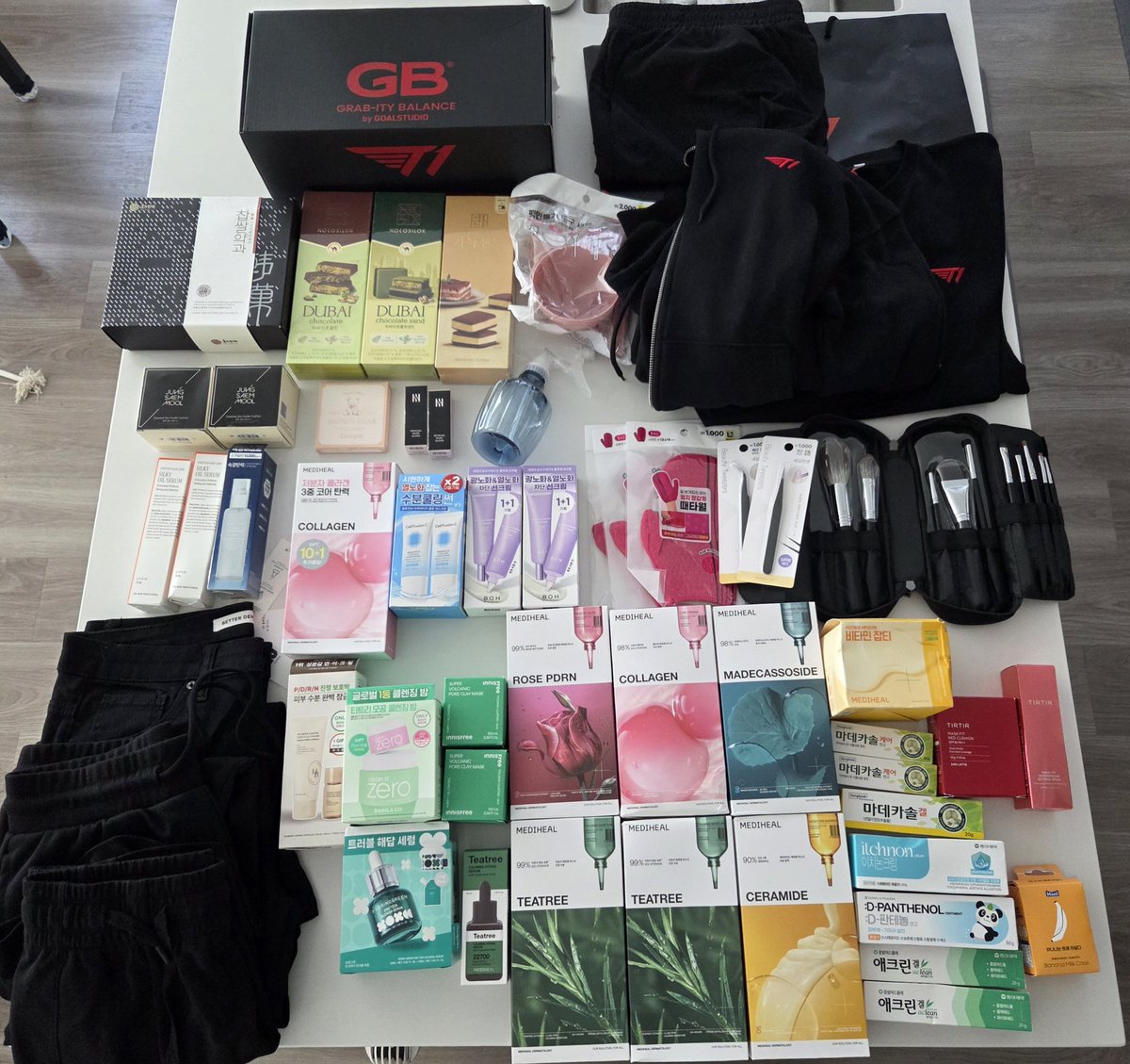 Soochi 🌙 スーチ tweet media