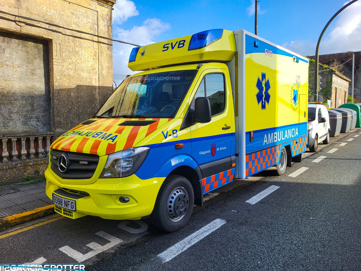 GaliciaSpotter's tweet image. NUEVA Ambulancia Soporte Vital Básico carrozada sobre una Mercedes-Benz Sprinter perteneciente al Servicio Municipal de Emergencias del ayuntamiento de Vilagarcía de Arousa.

#ambulancia #mercedessprinter #svb #soportevitalbasico #061galicia #pcvilagarcia #vilagarciadearousa #tes