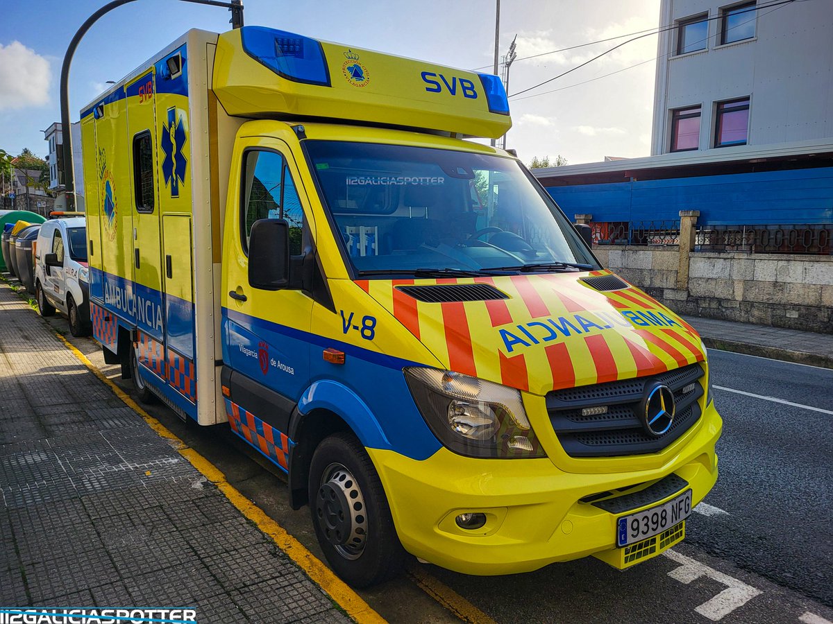 GaliciaSpotter's tweet image. NUEVA Ambulancia Soporte Vital Básico carrozada sobre una Mercedes-Benz Sprinter perteneciente al Servicio Municipal de Emergencias del ayuntamiento de Vilagarcía de Arousa.

#ambulancia #mercedessprinter #svb #soportevitalbasico #061galicia #pcvilagarcia #vilagarciadearousa #tes