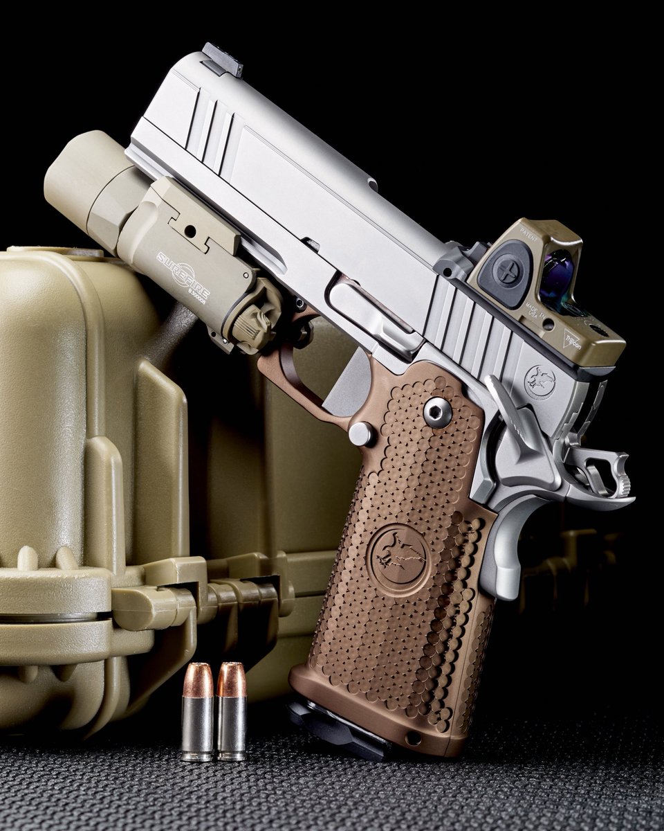 NighthawkCustom's tweet image. The TRS Commander // This one features an aggressive tanodized grip, silver DLC finish, fluted barrel hood, and I.O.S.
