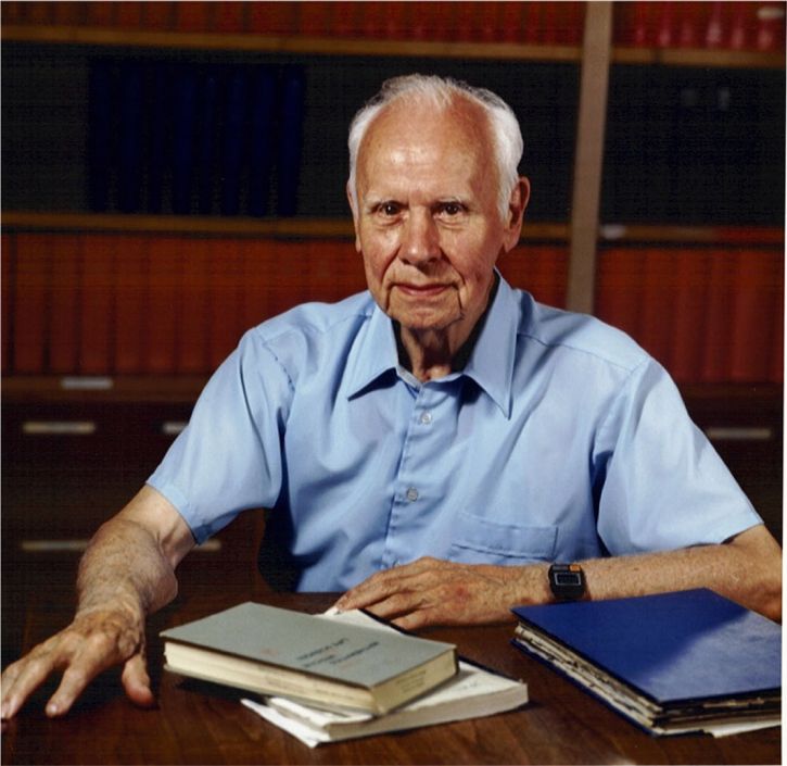 narottamsahoo's tweet image. On September 11, 1940, George Stibitz demonstrated the first public remote #computation, linking #Dartmouth and #NewYork over #telephone lines.
This breakthrough laid the foundation for today’s #computing, #networks, and #cloud technologies.
As we celebrate the International…