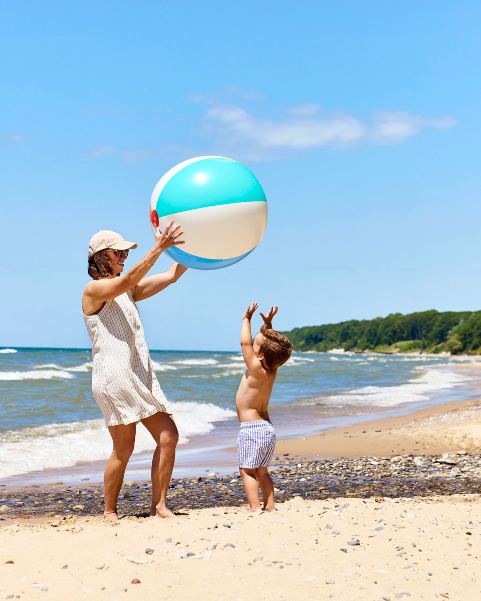 Back to school? The weekend has never heard of her. 

Visit our blog to see our ideas for family fun in the fall: bit.ly/4otBwyq. 

#ArtCoastofMichigan #SaugatuckDouglas #Michigan