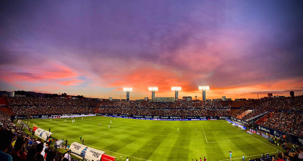 🚨#GIVEAWAY POTOSINO🚨

¡TE REGALAMOS BOLETOS PARA EL #ADSL vs #Xolos! 🎫 
 
1️⃣ Sigue a <a href="/calientesports/">Caliente Sports</a> y a mí 📲
2️⃣ Dale 🔁 y ❤️
3️⃣ Menciona que jugador anotará en el partido y utiliza el hashtag #MásAcciónMásDiversión 🔥

🎫 ¡Se regalará  UN PASE DOBLE!