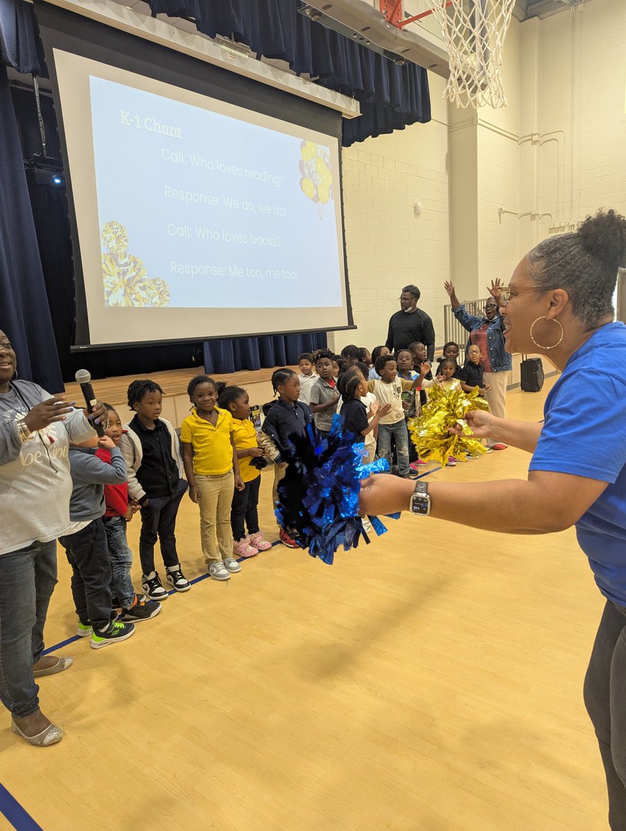 APSFLSTRONG's tweet image. We celebrated 50 students and teachers for reading achievements at our Literacy Pep Rally! Ask your scholar why they were recognized &amp;amp; set a goal for next time. Keep logging in Beanstack, taking AR tests, and leveling up in Reading A-Z! #FLStrong #racetoread #sparkingcuriosity