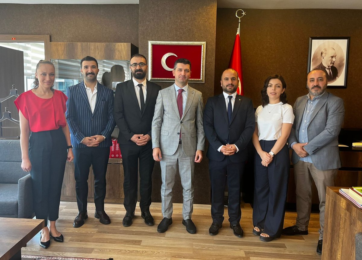 ASDEP-DER yönetimi olarak, Strateji Geliştirme Başkanımız Sayın Mahmut ASLAN’ı makamında ziyaret ettik.

Samimi karşılaması ve değerli ev sahipliği için kendilerine teşekkür eder, görevlerinde başarılarının devamını dileriz.