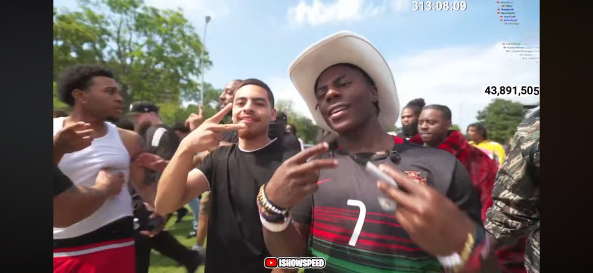 wavyytitoo's tweet photo. @ishowspeedsui 🐐 https://t.co/K4rLILYRyZ