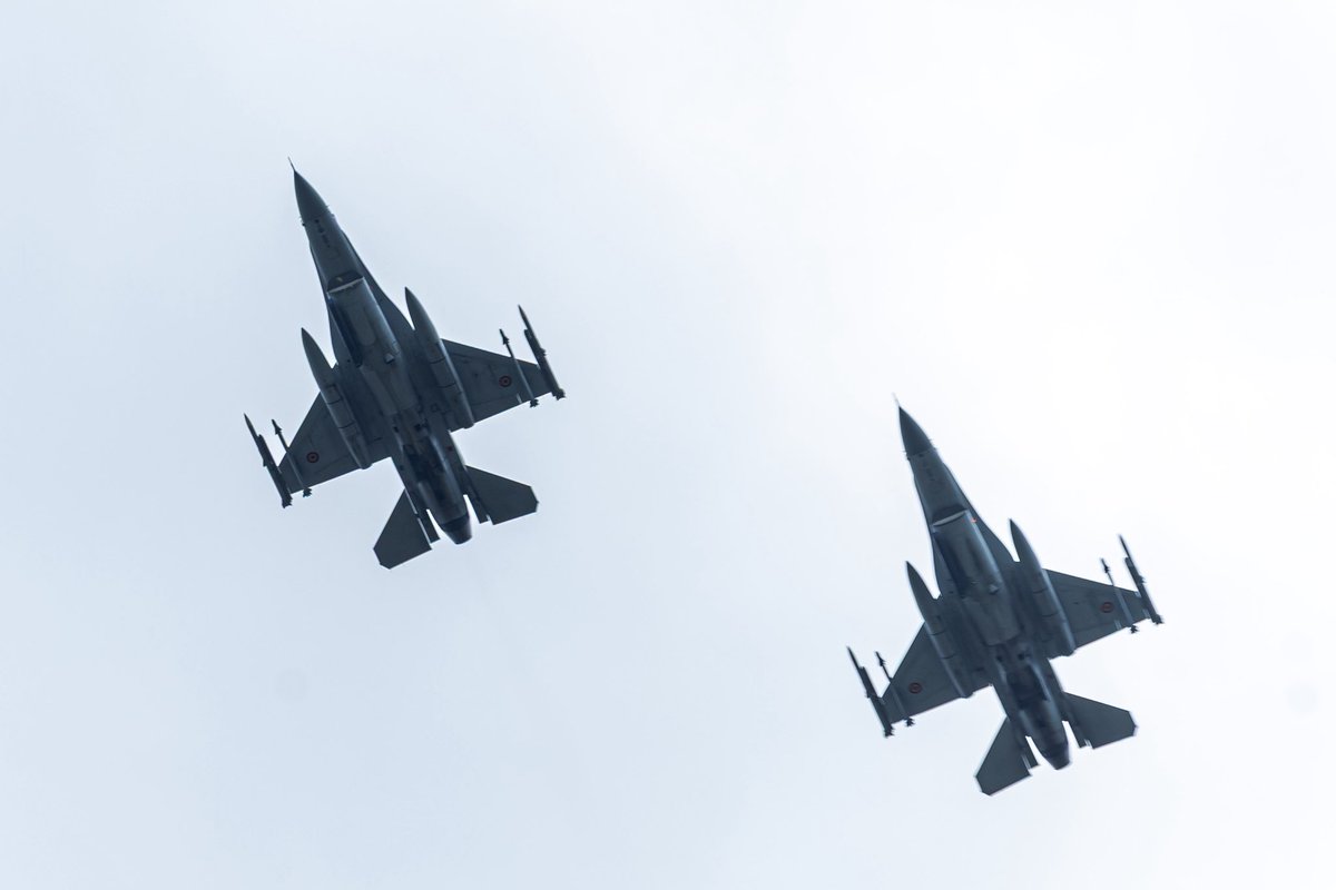 Armed F-16s with the Belgian Air Force are currently carrying out a low-altitude flyover of the Baltic States, passing over Riga and Valmiera in Latvia, and Tartu in Estonia.