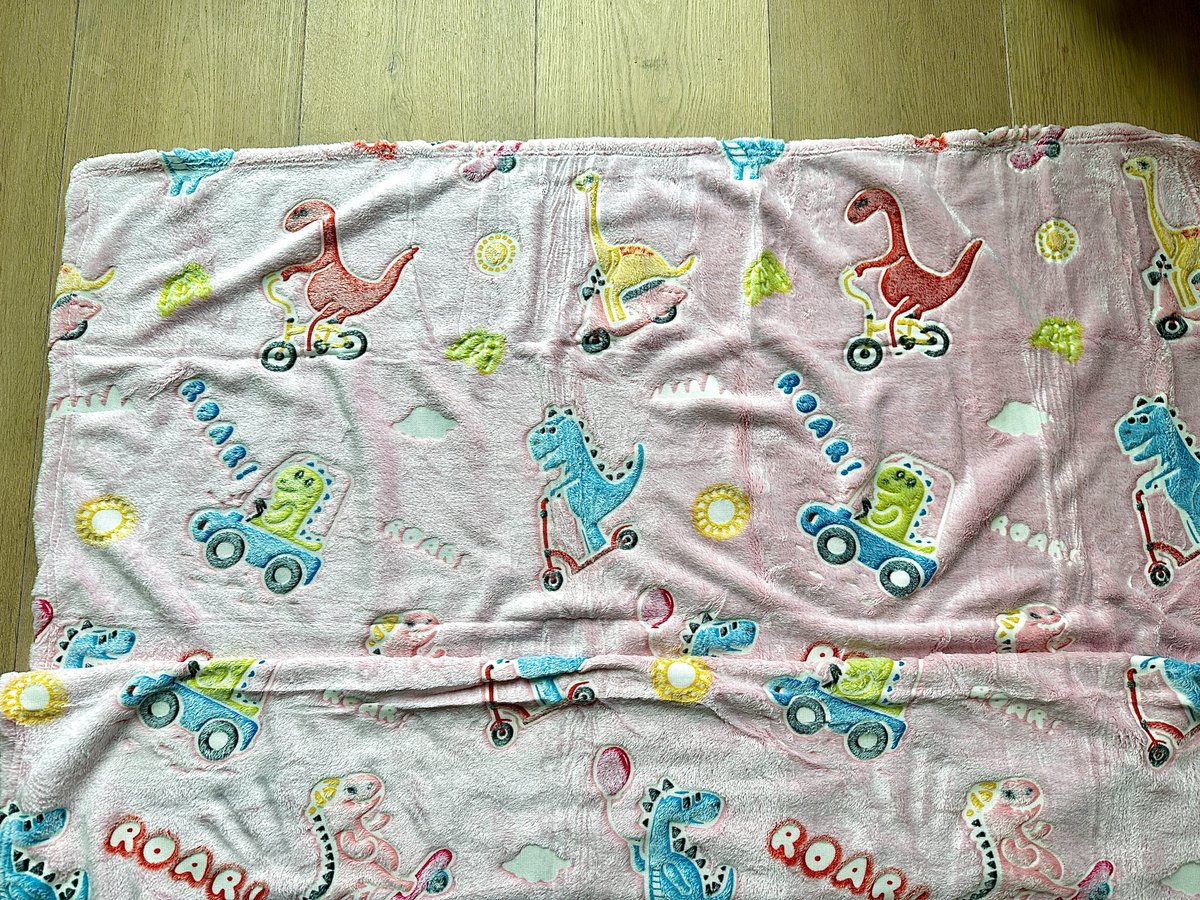 BubblyMoments's tweet image. Soft, snuggly, &amp;amp; colorful 🌈🧸
Kids will love this plush throw blanket—perfect for cozy cuddles &amp;amp; gifting! 💖

🛍️ amzlink.to/az0BUejbs5SV9

#AmazonHome #GiftForKids #CozyVibes