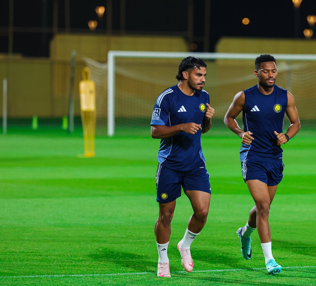 قبـل أربعة أيام من العـودة 🔜