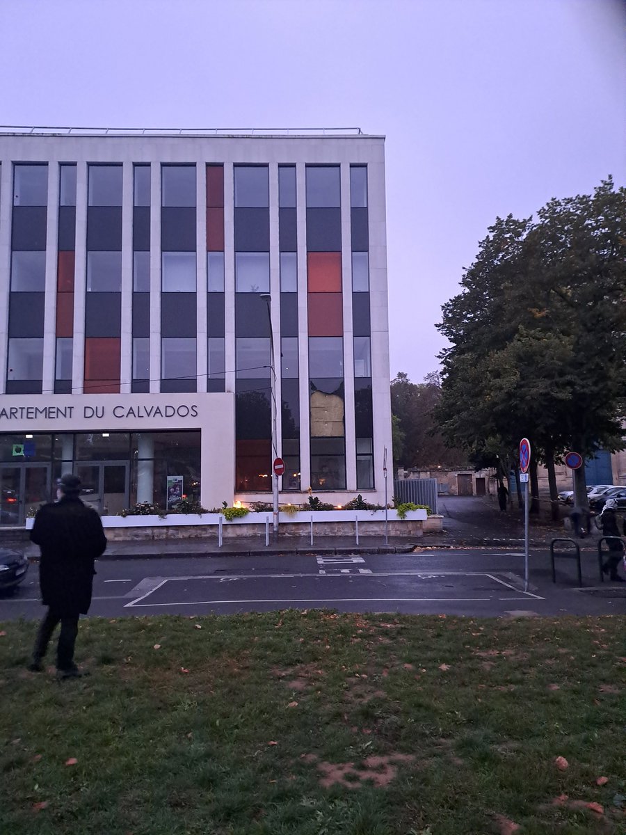 Caen En Grève tweet media