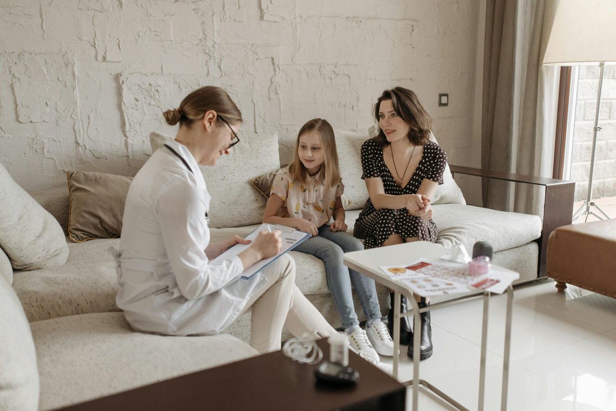 NBATests's tweet image. What To Expect From Your First Therapy Session: A Parent’s Guide

 nbatests.com/what-to-expect… 

#AutismEvaluation #ParentGuide #BlogUpdate