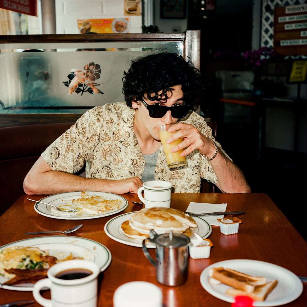 sam 🌷 tweet media