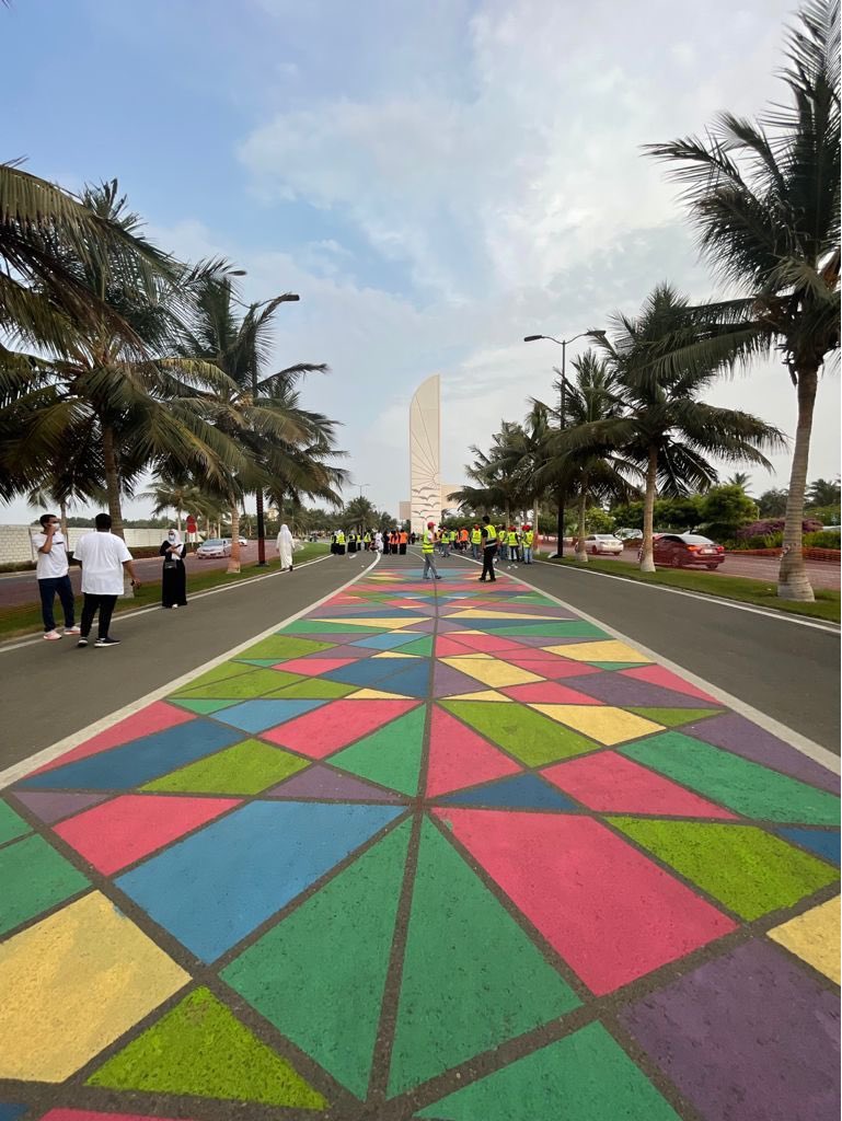 malmutaiirri's tweet photo. مجموعة من سكان عبدالله المبارك يطالبون ادارة الجمعية بأنشاء ممشى يخدم اهالي المنطقه افضل من الموجود الغير صالح للمشي 
سويتياً بالمناطق الاخرى . https://t.co/HWhhieBZww
