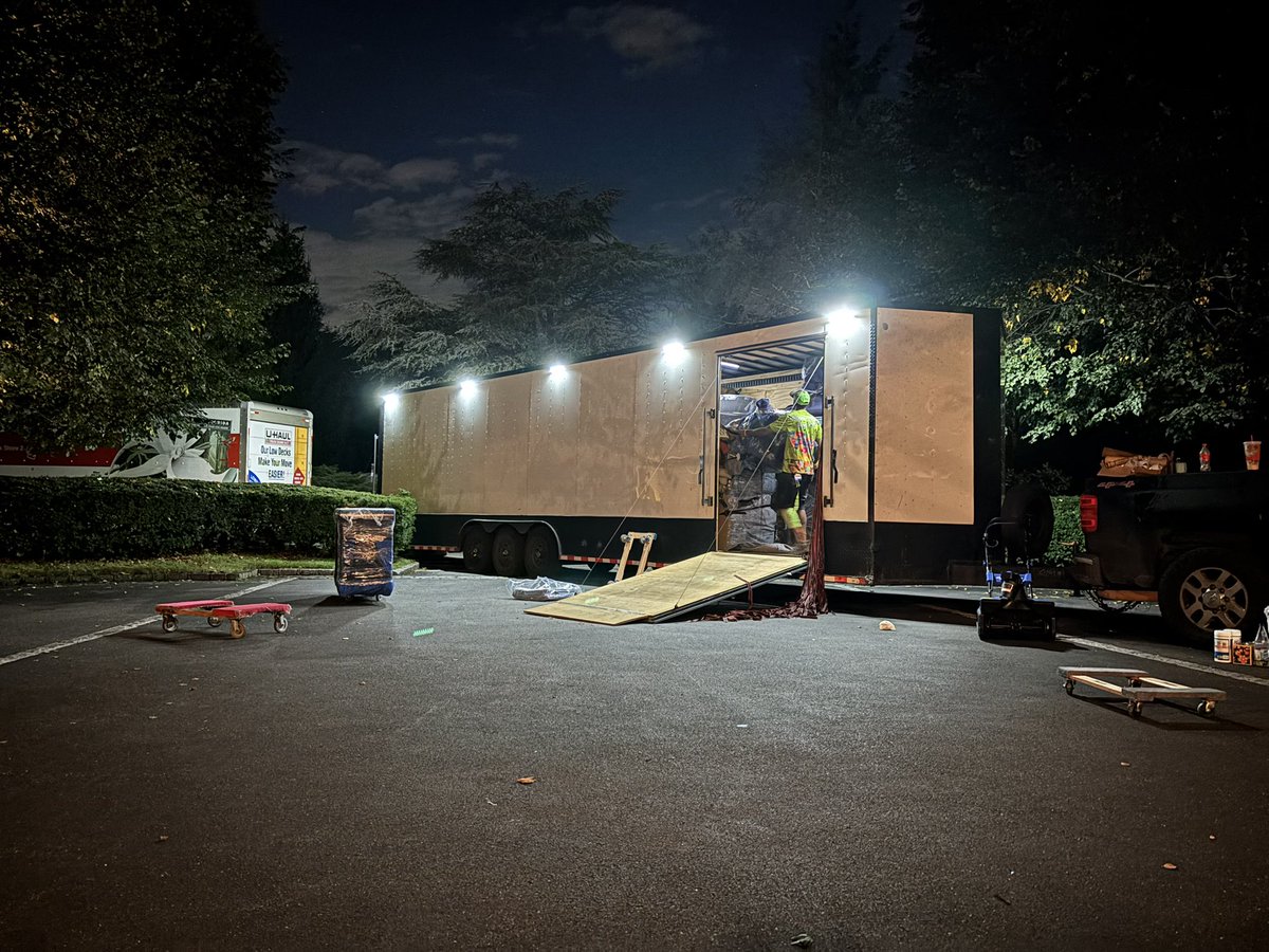 End of an era for me… The last piece of furniture to go! #EndOfAnEra #Moving #LastPiece #Exhaustion