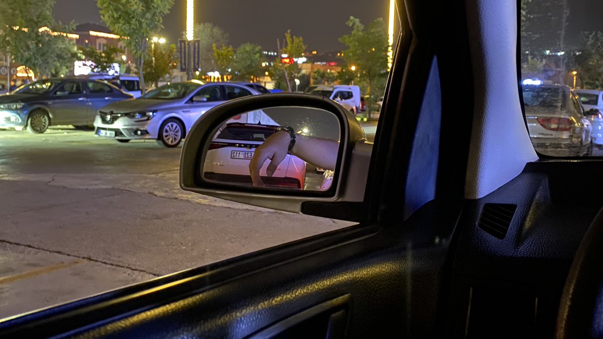 Otoparkta sabahlıyorum gelen gelsin