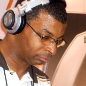 dj_subculture's tweet image. Tune in to DJ Subculture&apos;s Vibe Sessions at 7:00 PM PDT! 🎧 Catch the beats live at [Twitch](twitch.tv/dj_subculture) or [LFG](lfg.tv/djsubculture). Get ready for an epic night of music! #VibeSessions #LiveDJSet