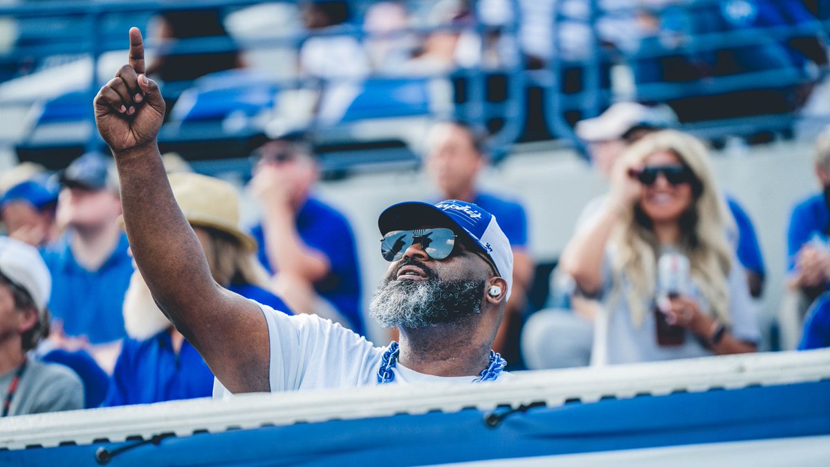 🔟 days until we’re back at home to take on Arkansas! 

Get those tickets now before the price increases on Monday and 𝗪𝗘𝗔𝗥 𝗕𝗟𝗨𝗘 Ⓜ️

🎟️ gotigersgo.me/9-20vsARK
🎟️ gotigersgo.me/25FBMiniPlan