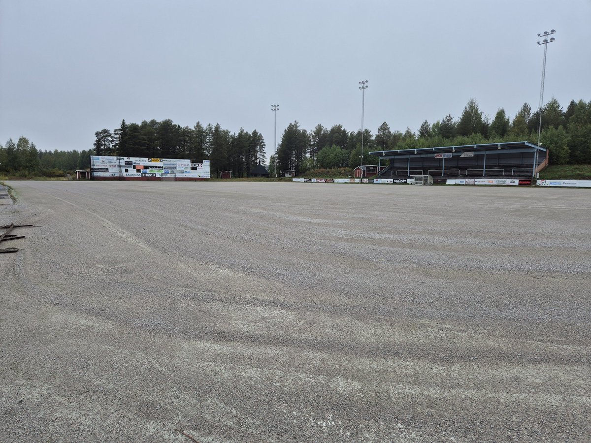 Säsongspremiär vid tangentbordet
 sargvakten.se/vandraren-pa-e…