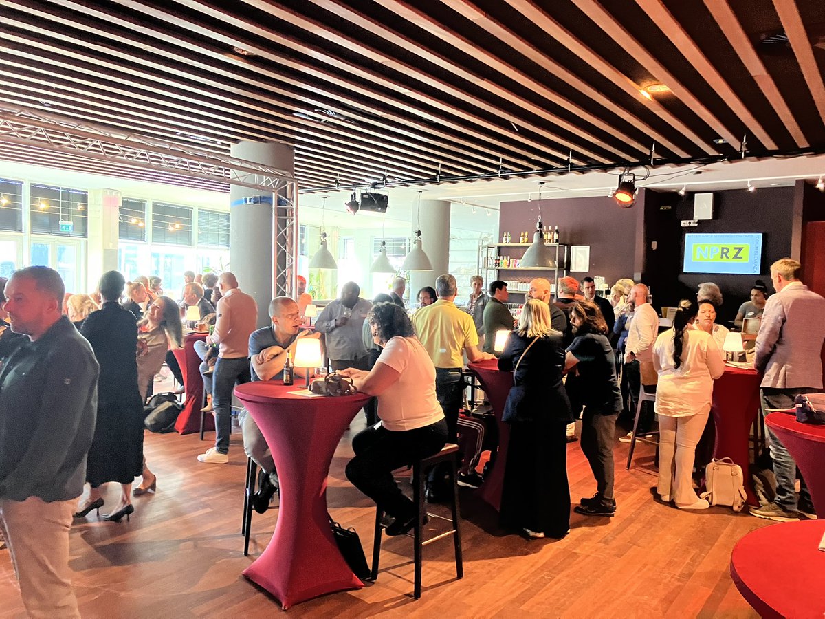 Zuid gaat vooruit, maar we zijn er nog niet. De inspanningen  om te zorgen dat bewoners dezelfde kansen hebben als bewoners elders, gaan dus onvermoeid door.
Dit is de boodschap die burgemeester Schouten, ook NPRZ-voorzitter, uitsprak tijdens het NPRZ After Summer Netwerk Event.